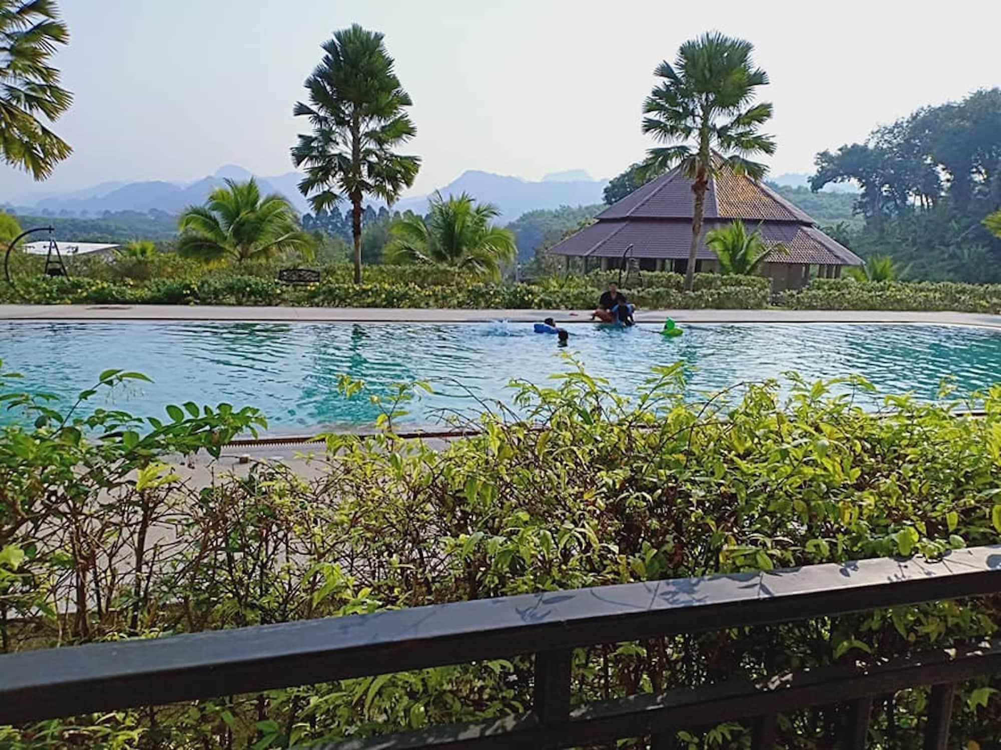 Takhun Mountain View Bed & Breakfast Ban Tha Khun Exterior photo