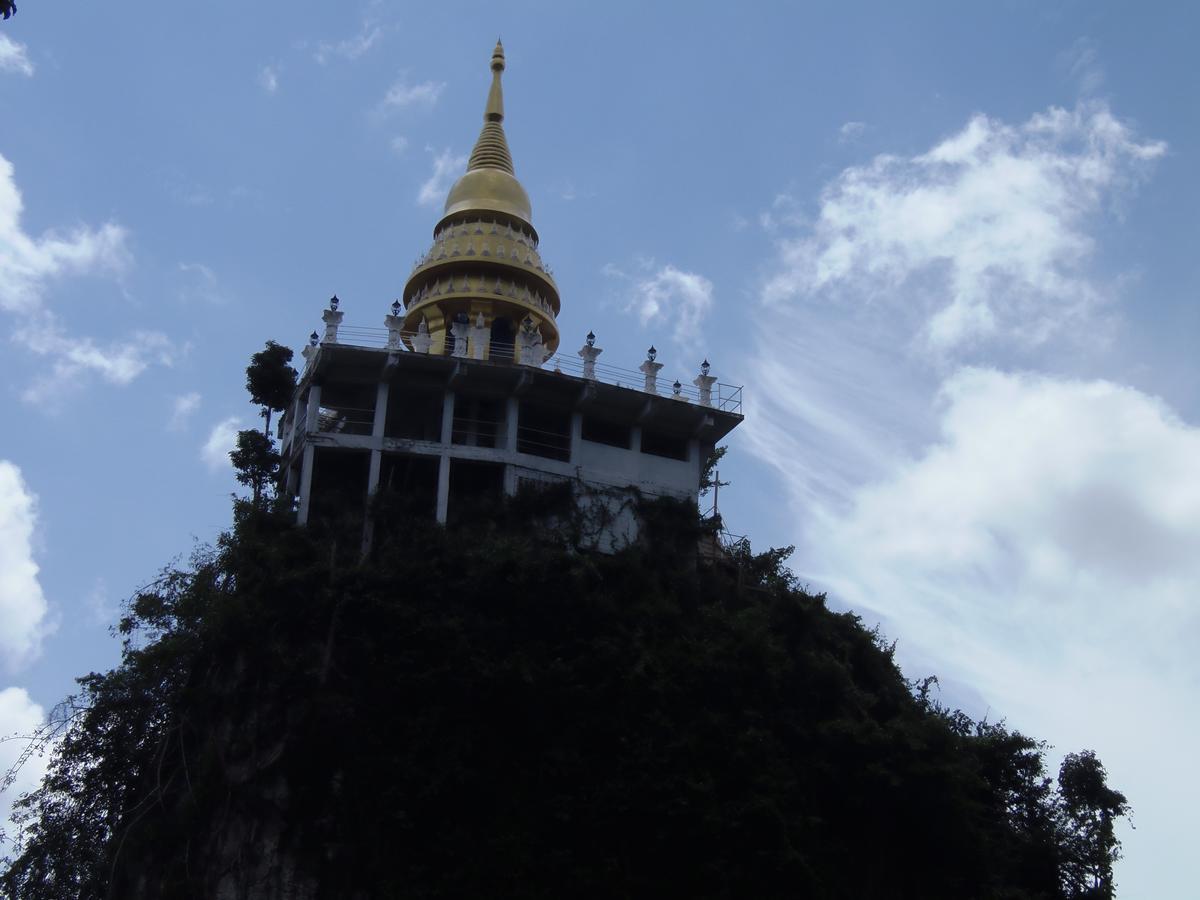 Takhun Mountain View Bed & Breakfast Ban Tha Khun Exterior photo